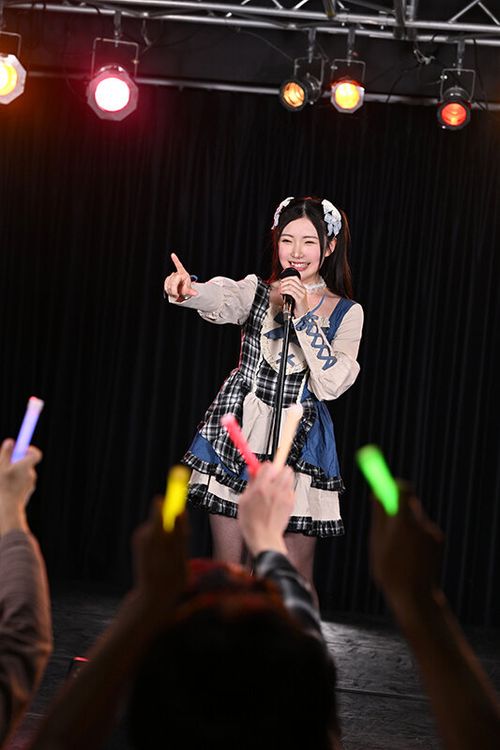 裏切られた気持ち キモヲタファンに肉便器にされた清楚系人気アイドル 皆月ひかる
